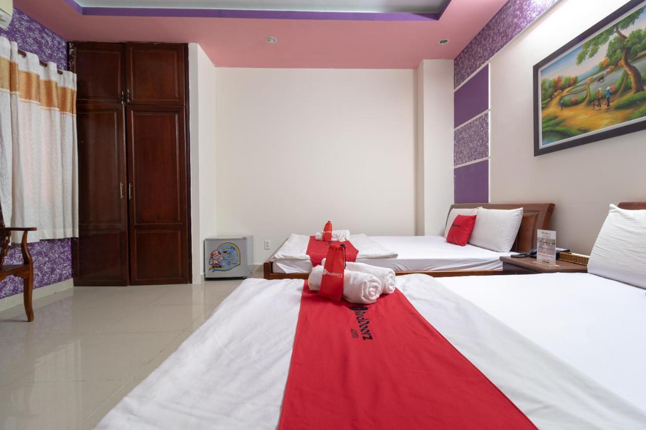 Reddoorz Near Tan Huong Market 2 مدينة هوشي منه المظهر الخارجي الصورة